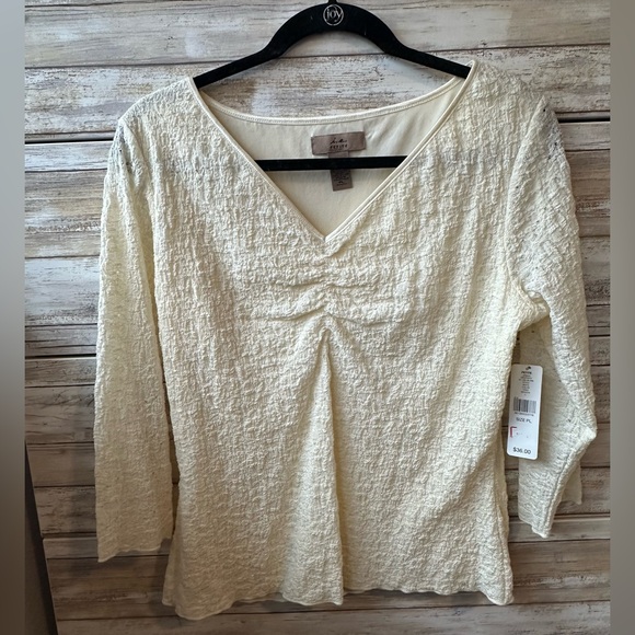 I.E Tops - 🤍 NWT Cream Textured Blouse LP Petite Long Sleeve Neutral Top